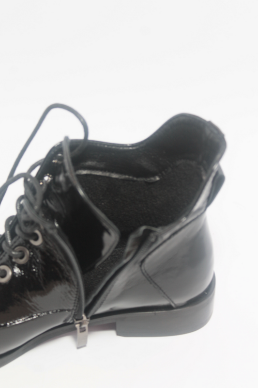 Черевики натуральна шкіра лак на шнурках 1BTLD-black